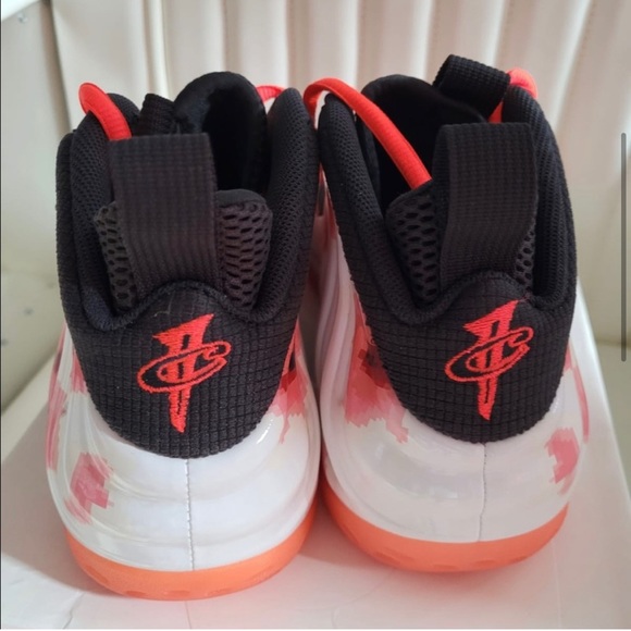 Nike Air Foamposite One PRM 'Thermal Map' - Picture 4 of 7